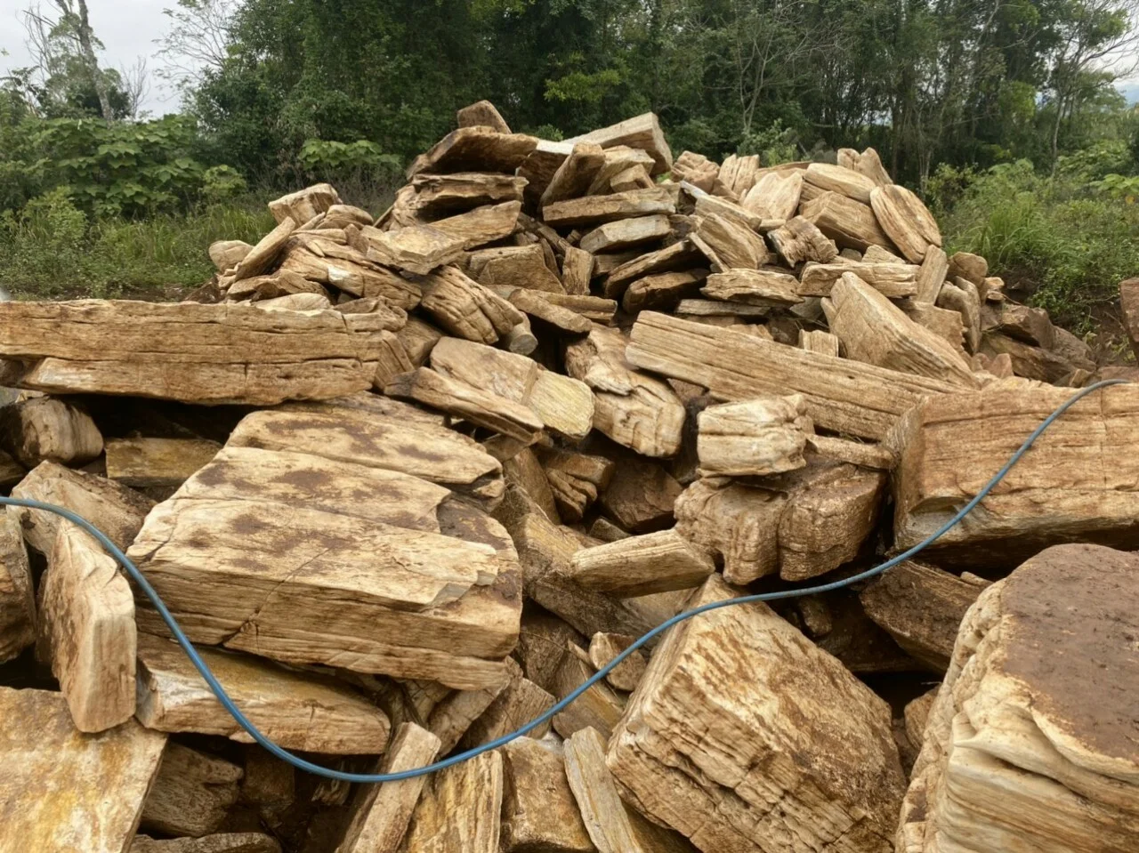 Đá Cổ Thạch Tự Nhiên 4