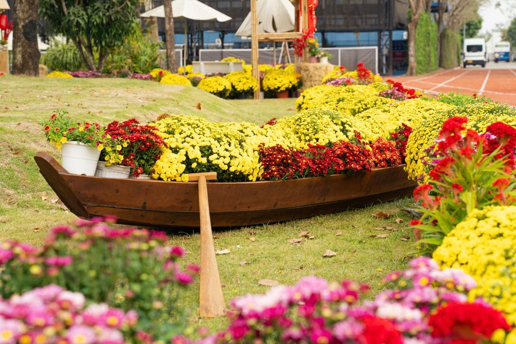 Trang trí tết TAS - The American School 11